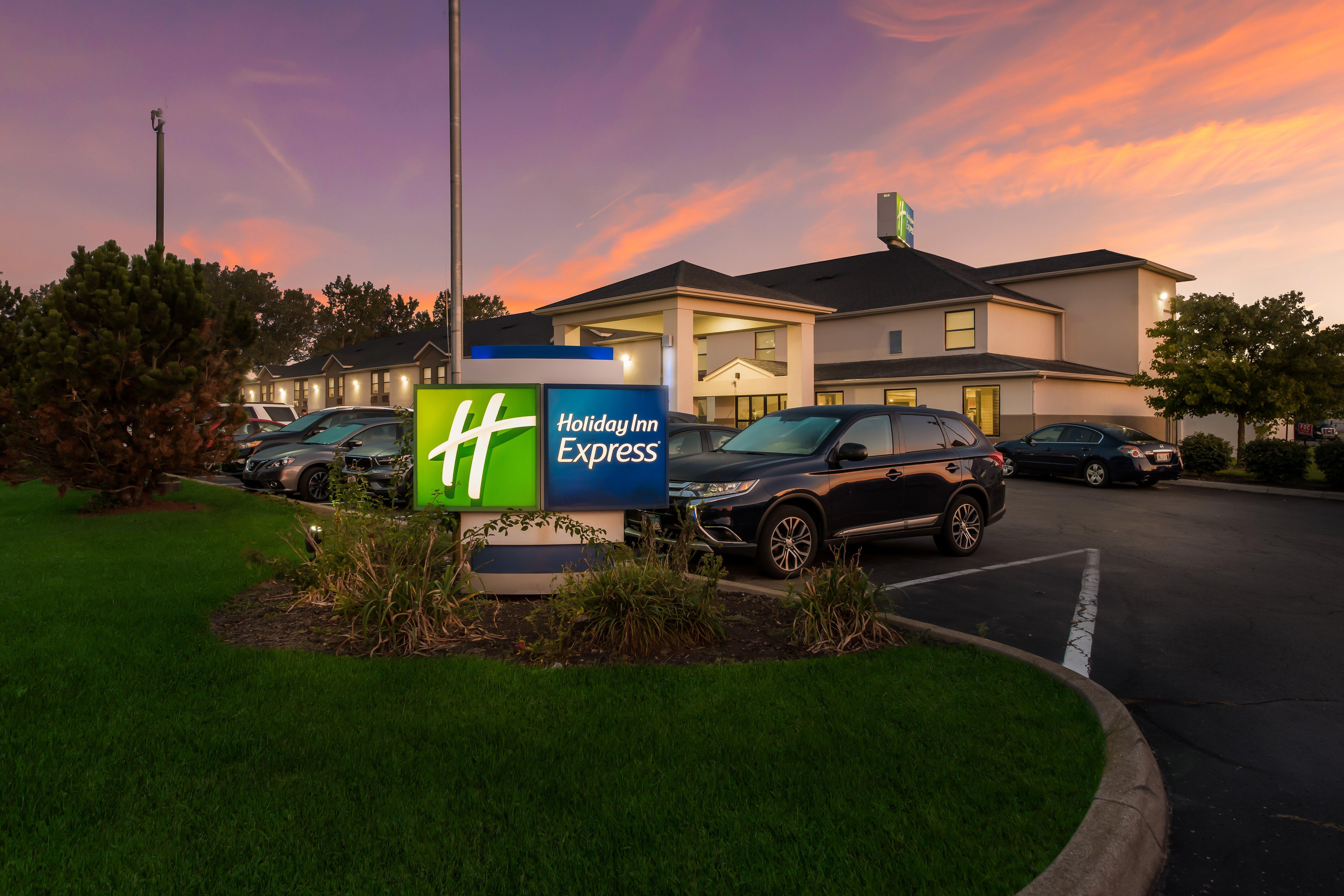 Holiday Inn Express London-I-70 By Ihg Exteriér fotografie
