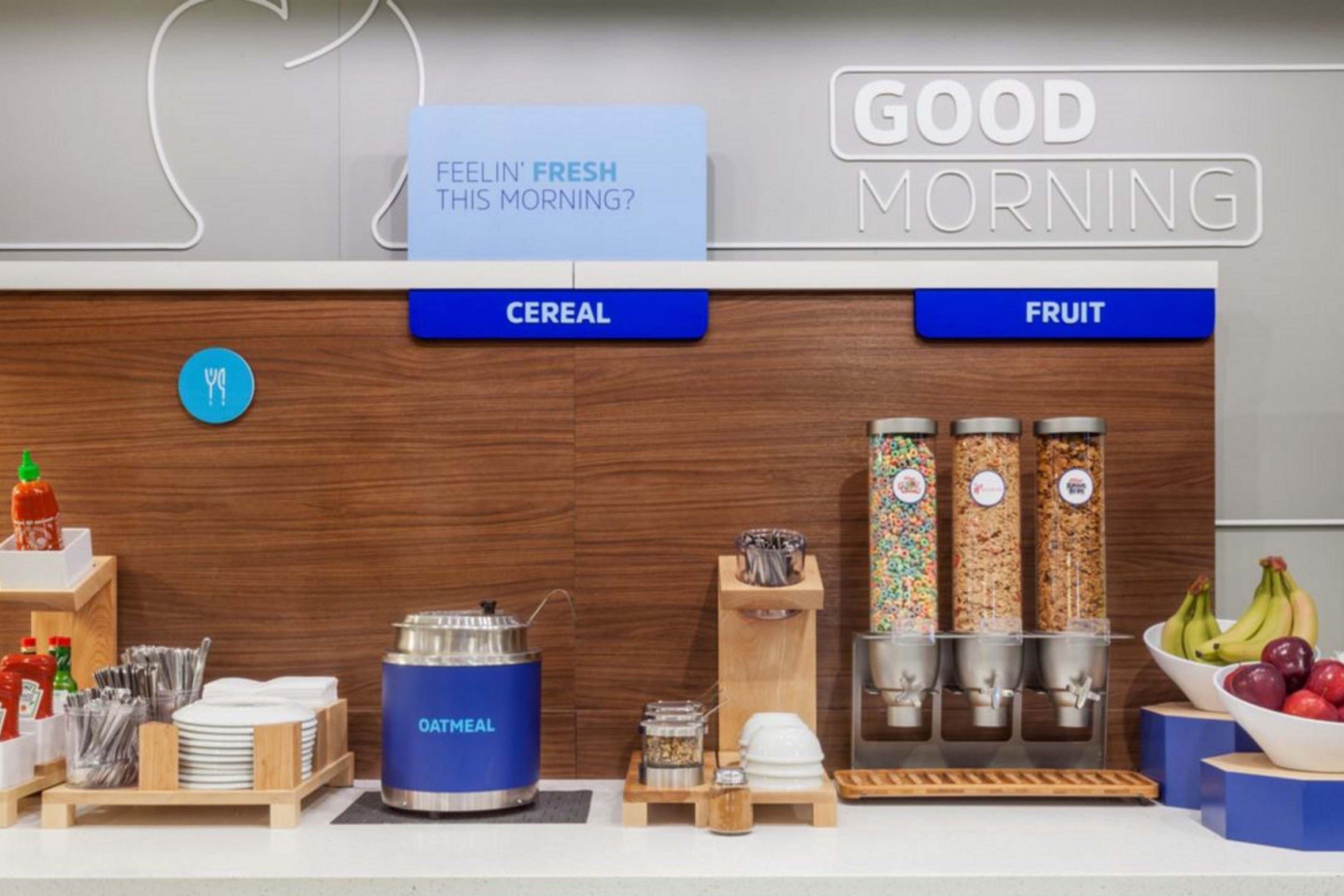 Holiday Inn Express London-I-70 By Ihg Exteriér fotografie