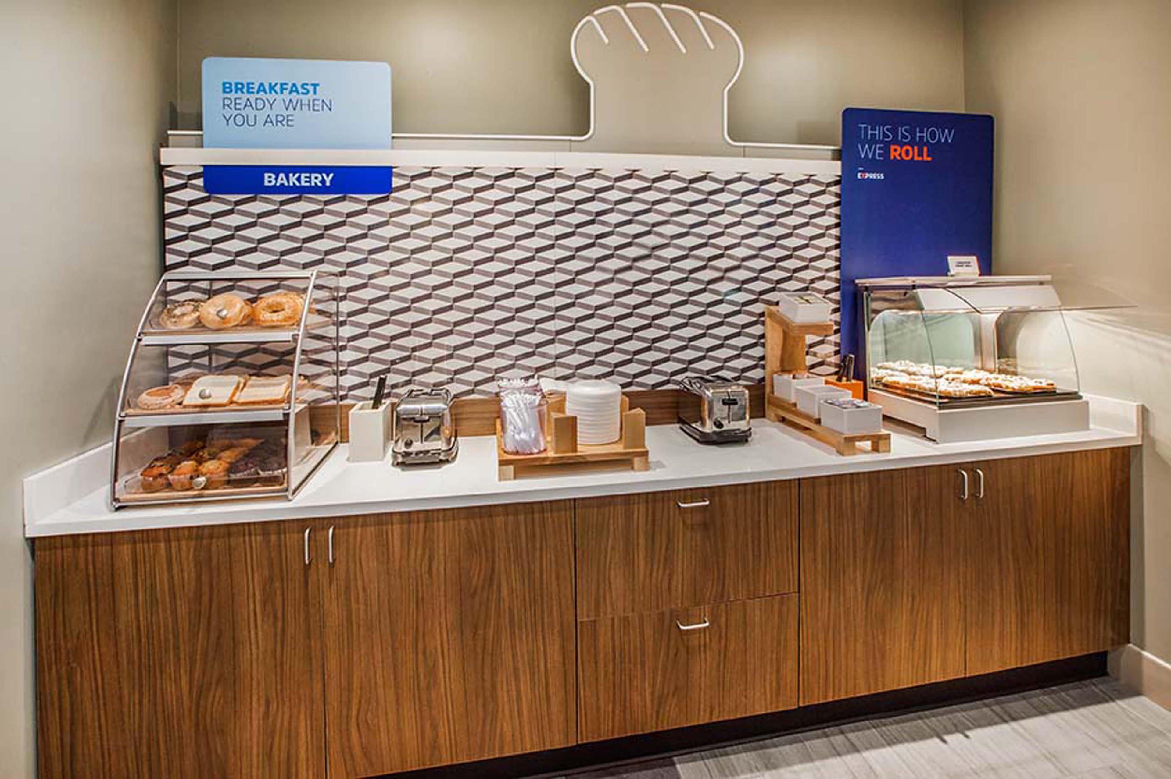 Holiday Inn Express London-I-70 By Ihg Exteriér fotografie