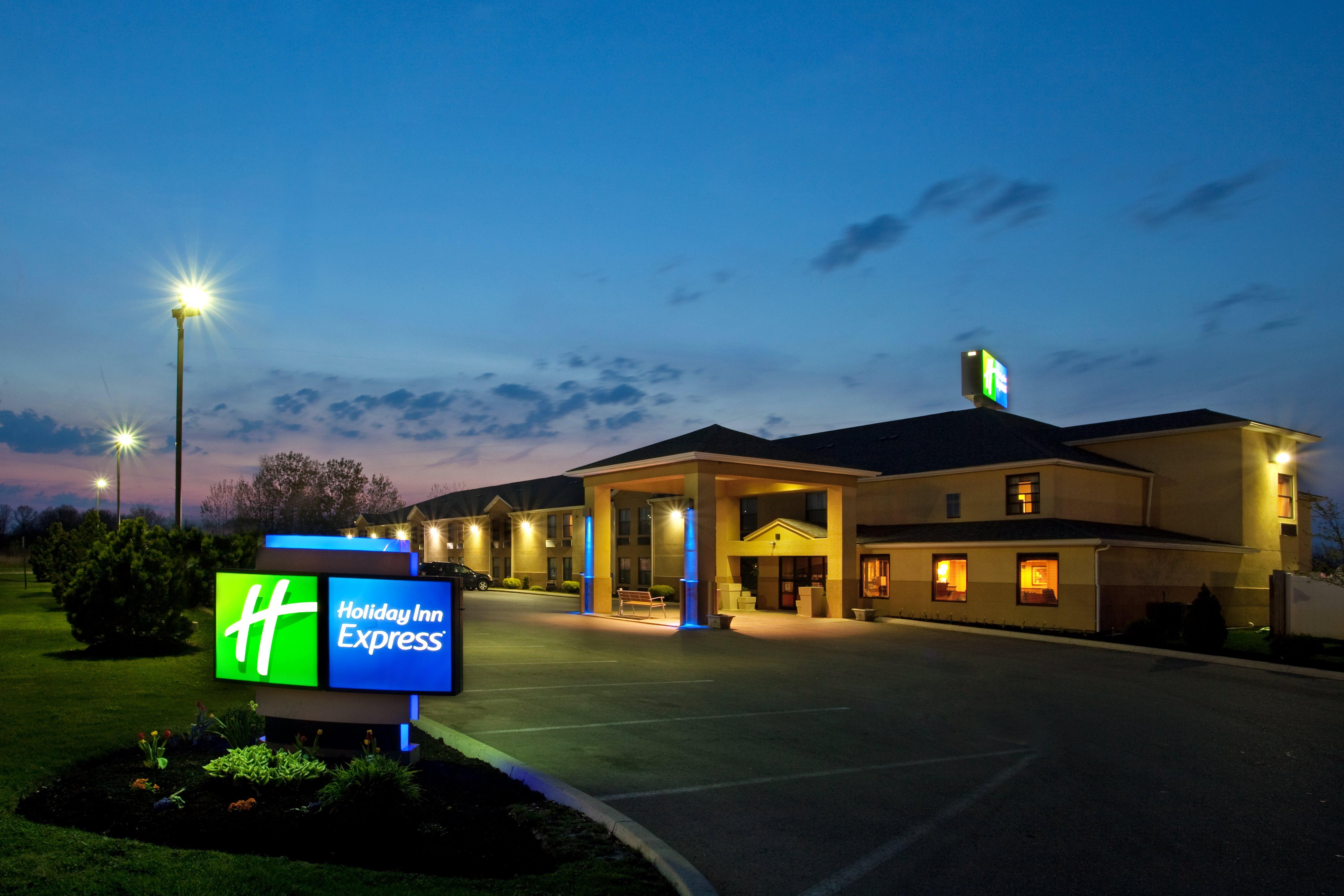 Holiday Inn Express London-I-70 By Ihg Exteriér fotografie