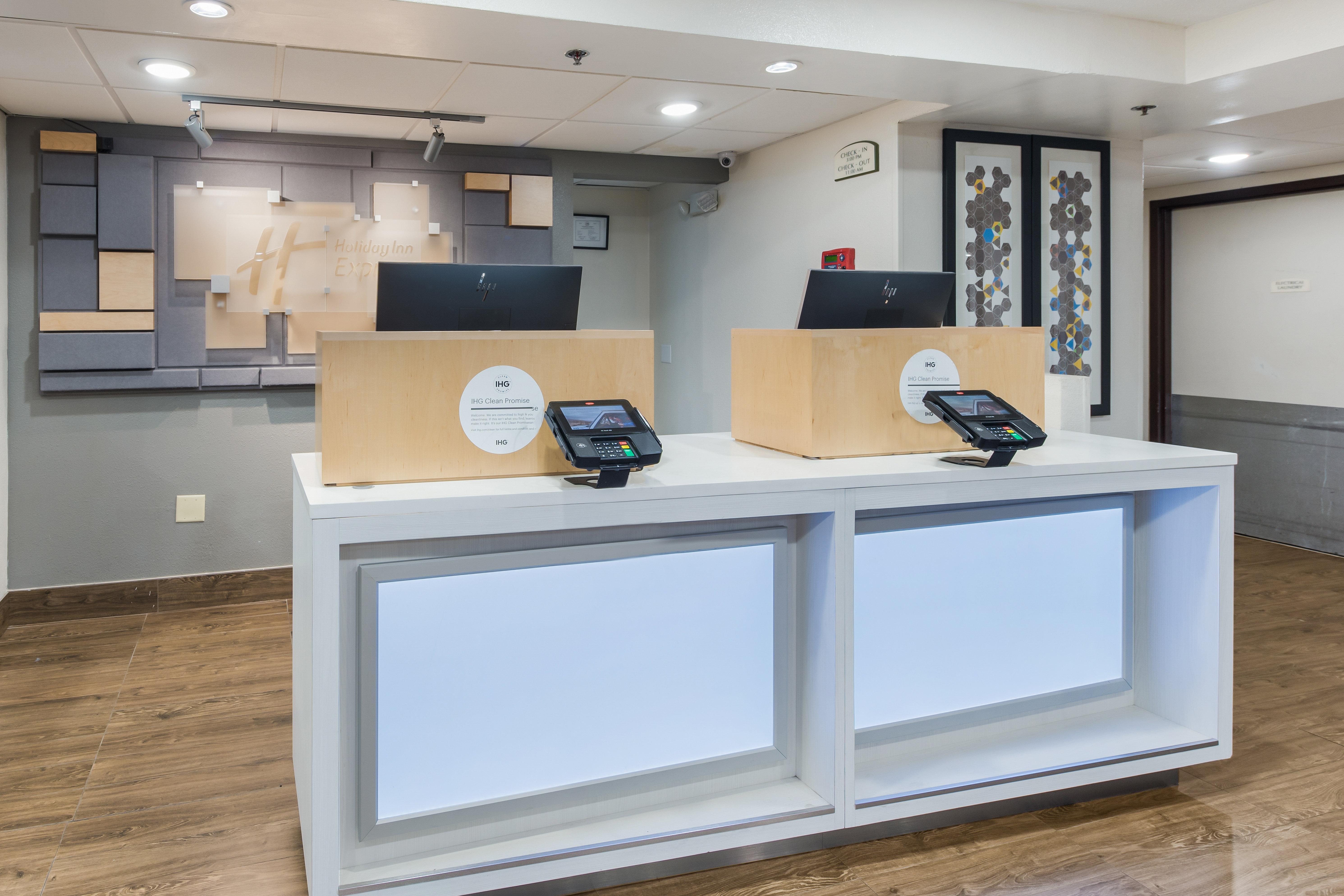 Holiday Inn Express London-I-70 By Ihg Exteriér fotografie